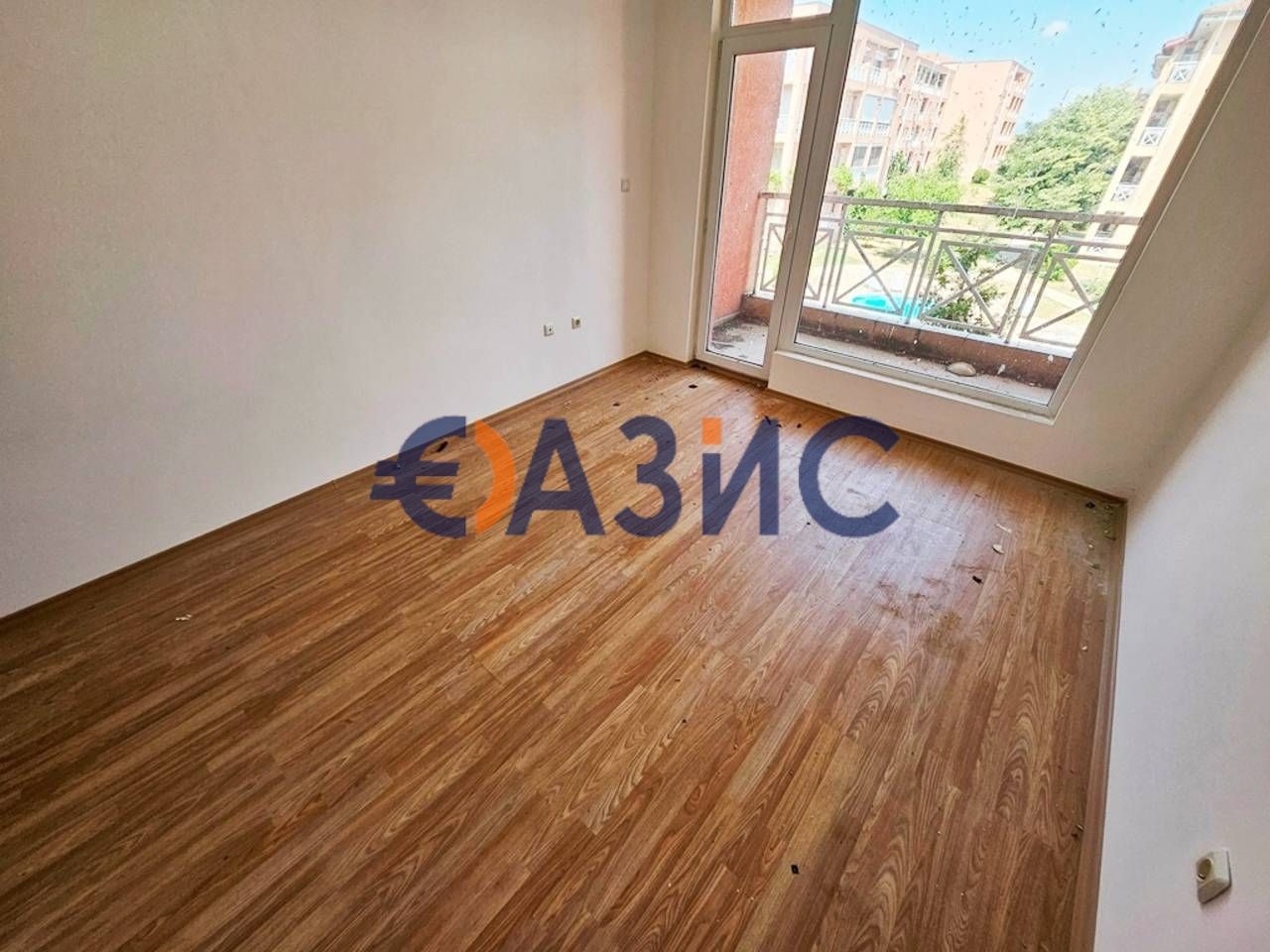 Необзаведено студио в комплекс Sunny Day 6, 28 кв.м., Слънчев бряг,
