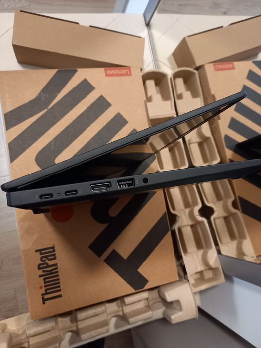 Thinkpad T14 Gen 5, Ultra 5, 32Gb, 512SSD