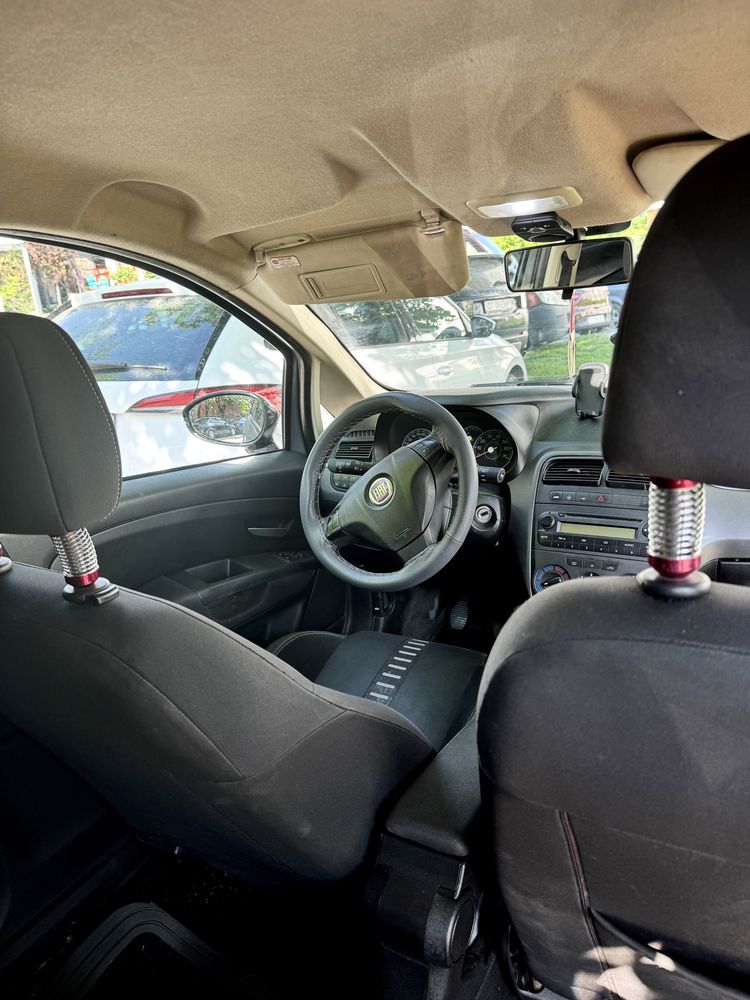 Vând sau schimb Fiat Grande Punto 1.3 Diesel