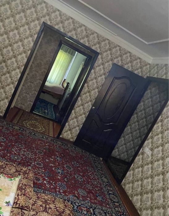 Чиланзар 9кв 3комн. Кирпич Балкон 2/6 продажа