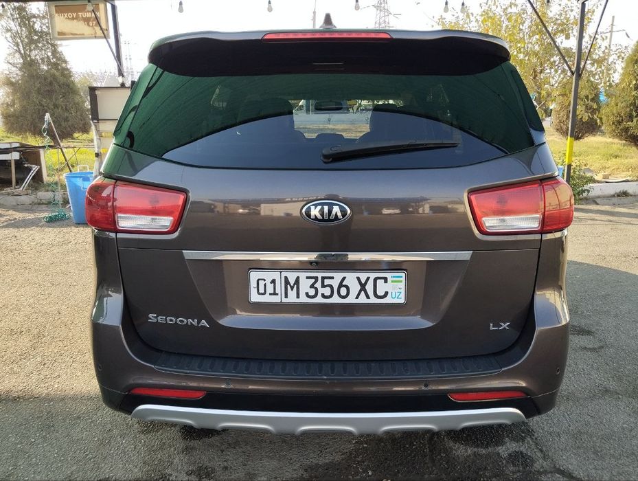 KIA Carnival 2016