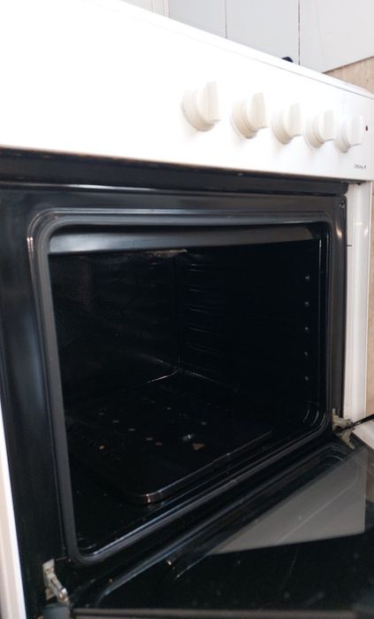 Gaz plita koʻp ishlatilmagan xolati idiyal dxopkasi yangi 1marttaxam