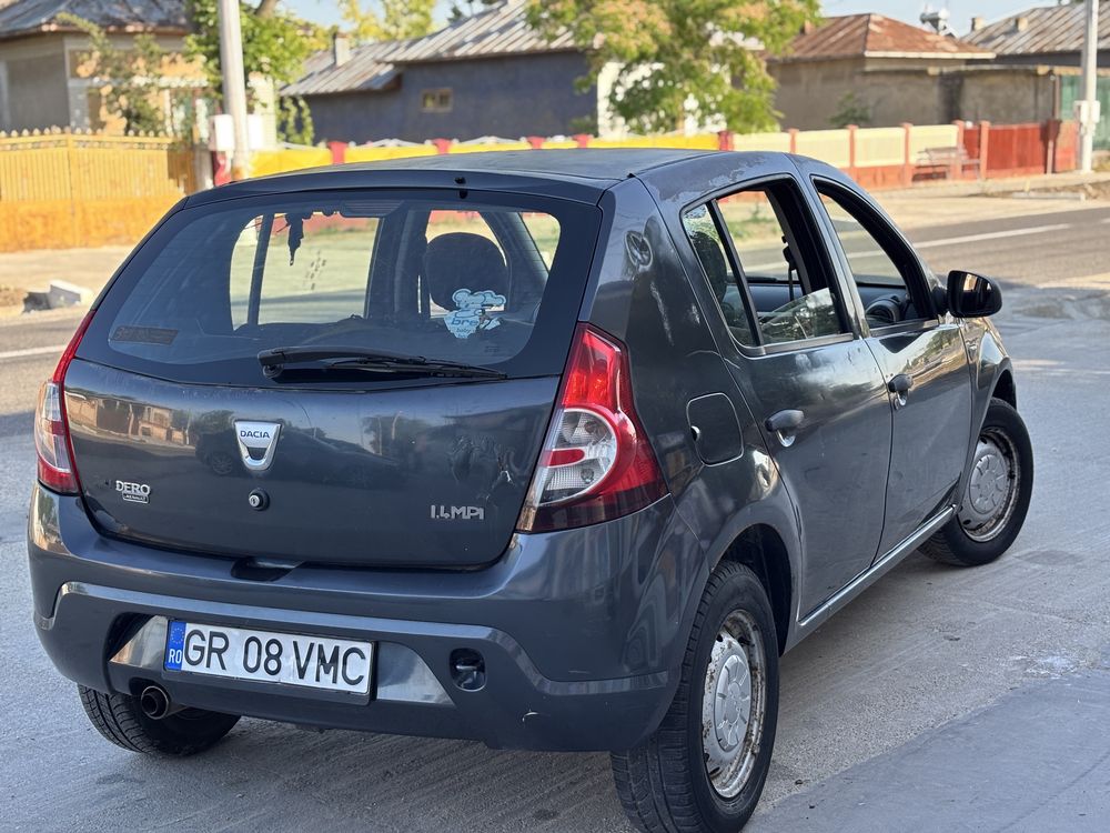 Vand dacia sandero 1.4 mpi An 2009