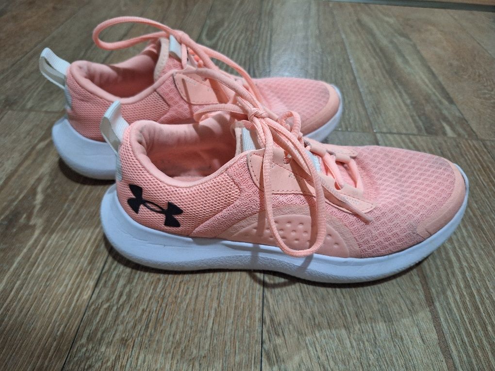 Маратонки Under Armour