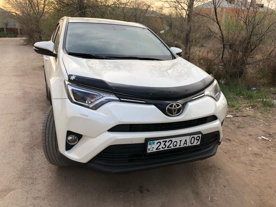 Продам срочно Toyota RAV 4