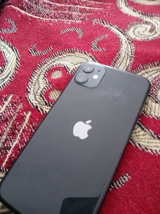 Айфон 11 ,64ГИГА