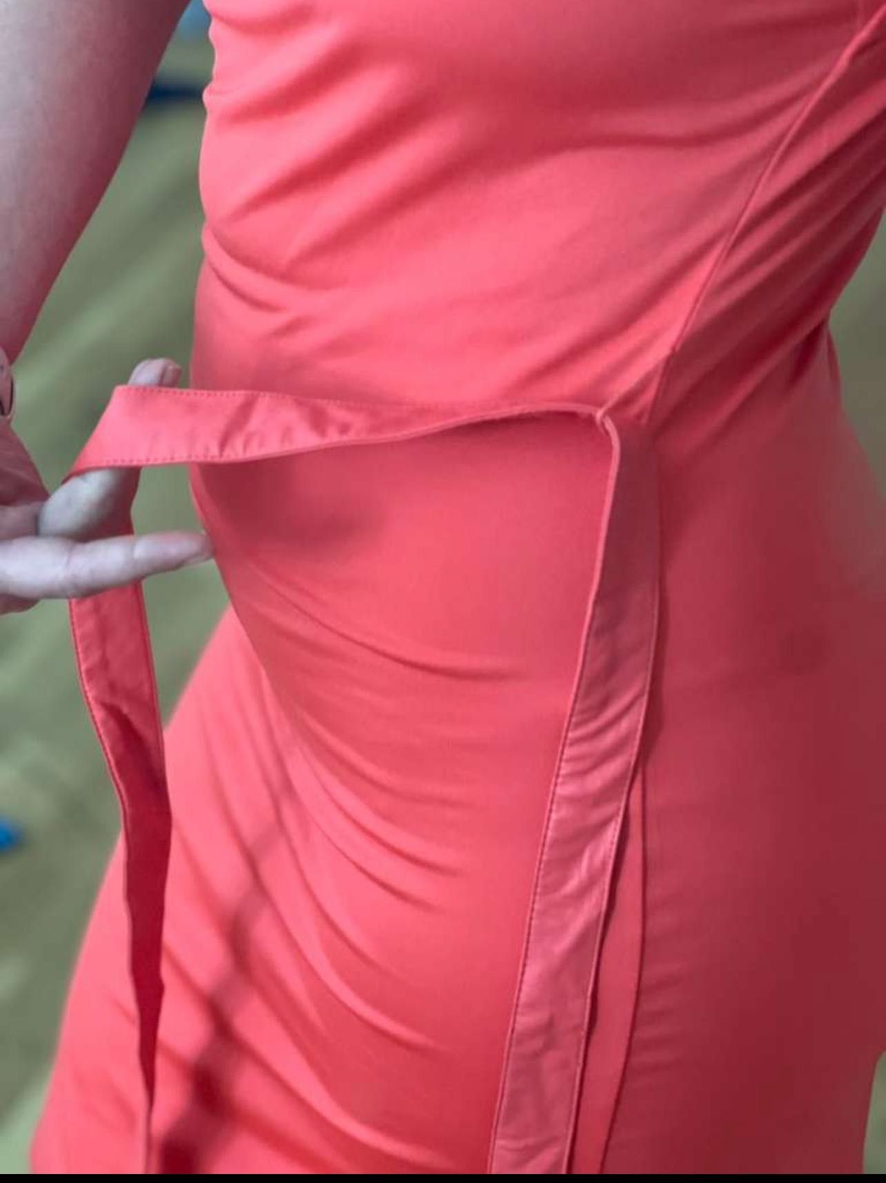 Rochie superbă coral M