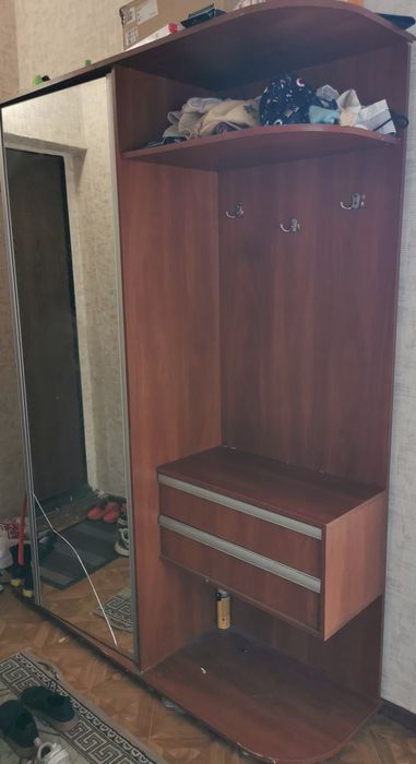 Продам прихожую в хорошем Состоянии