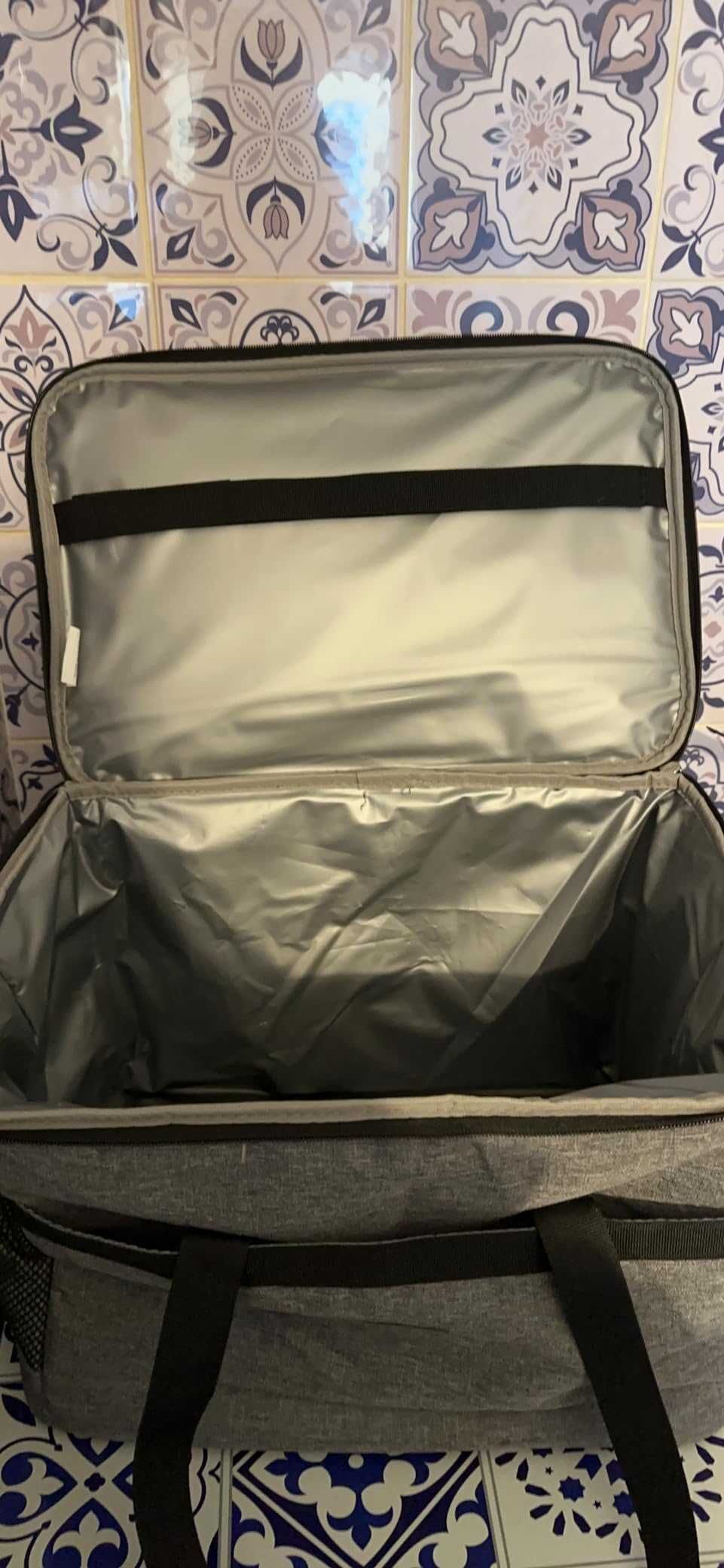 28 L топлоизолираща чанта, идеална за ефективно съхранение на храна