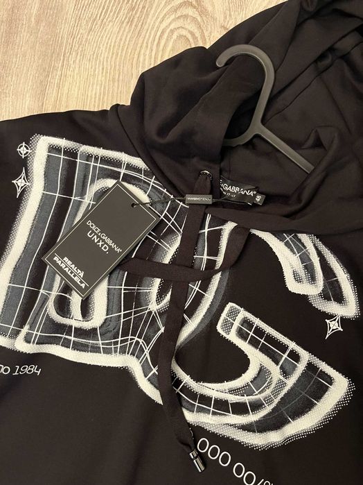 Dolce Gabbana hanorac 48-50 italy, sau M-L, autentic