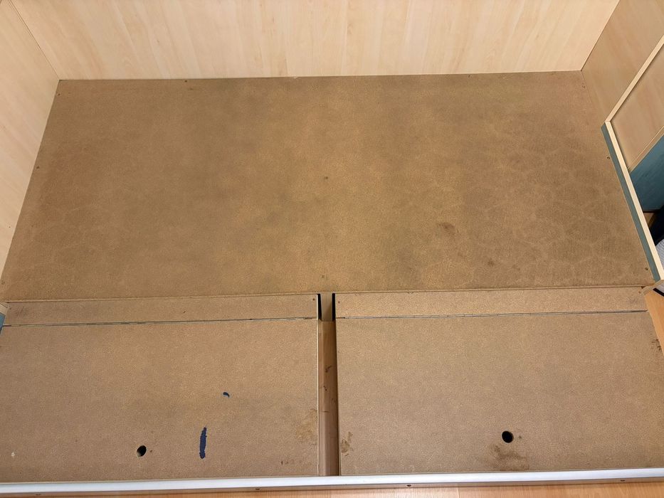 De vanzare Dormitor tineret stare foarte buna