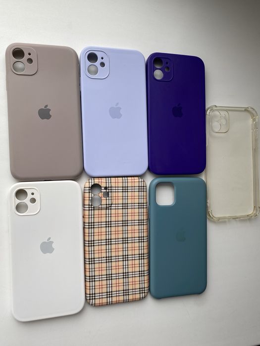 Чехлы для iPhone 11