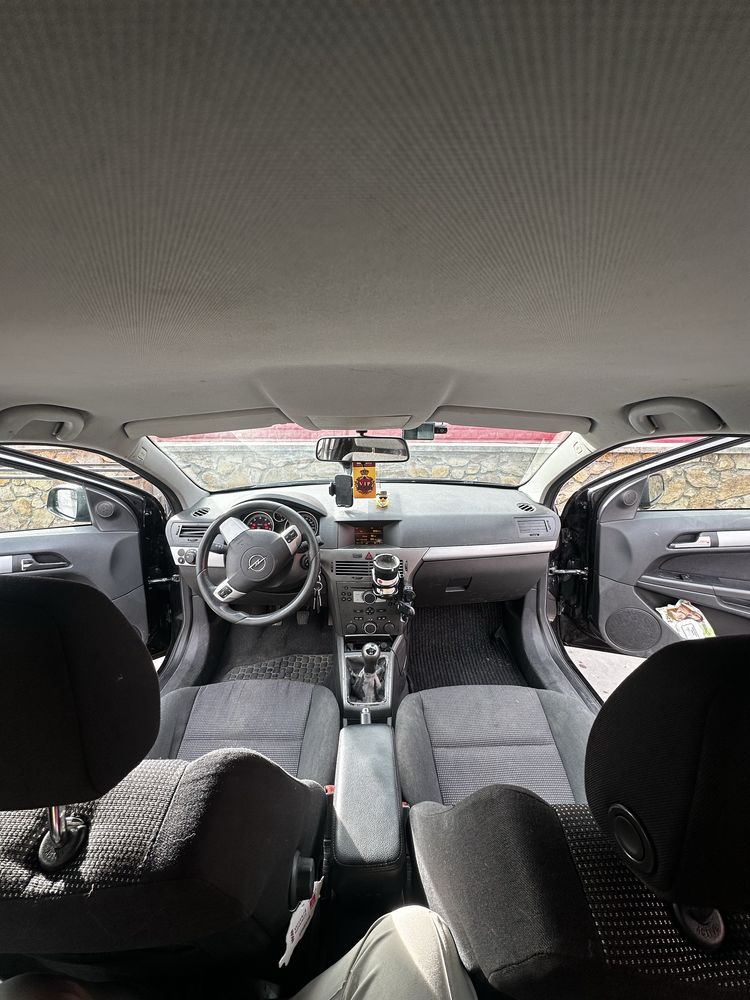 Opel Astra H gtc