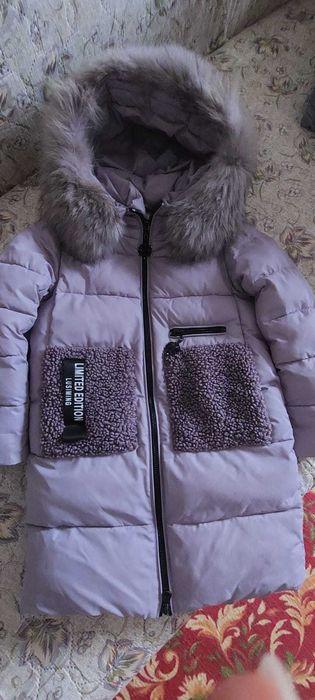 Продам зимнюю куртку на девочку