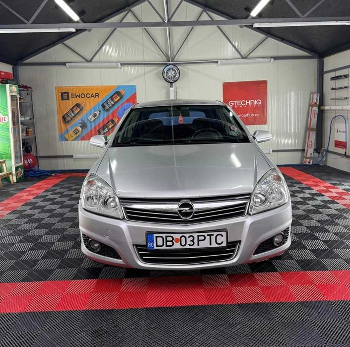 Opel Astra H 1.7 CDTI 125 CP Cutie 6+1 trepte DPF activ Revizii recent