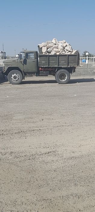 ZIL yuk mashinasi