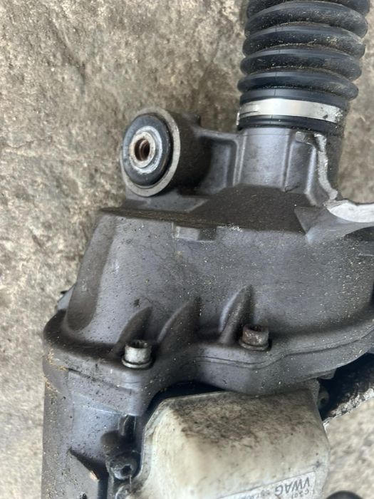 Кормилна рейка за Тигуан VW PASSAt Tiguan Touran Sharan Q3 5n1423105h