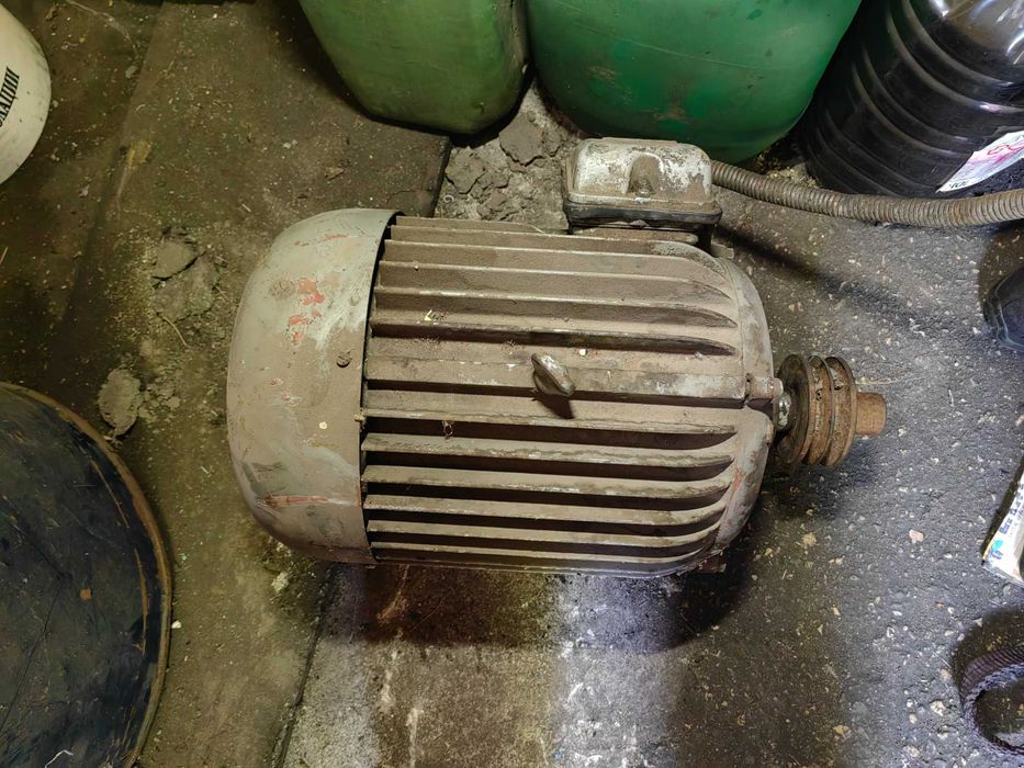 Електромотор 2.2/4kW - MEZ MOHELNICE