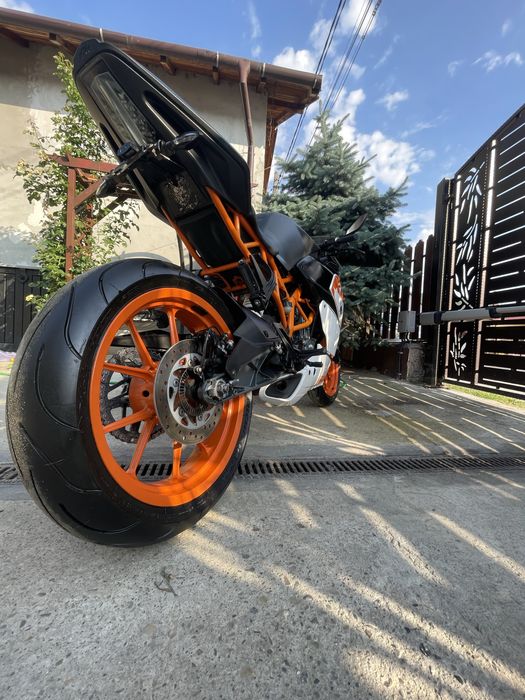 URGENT!! vand ktm rc 125 cc