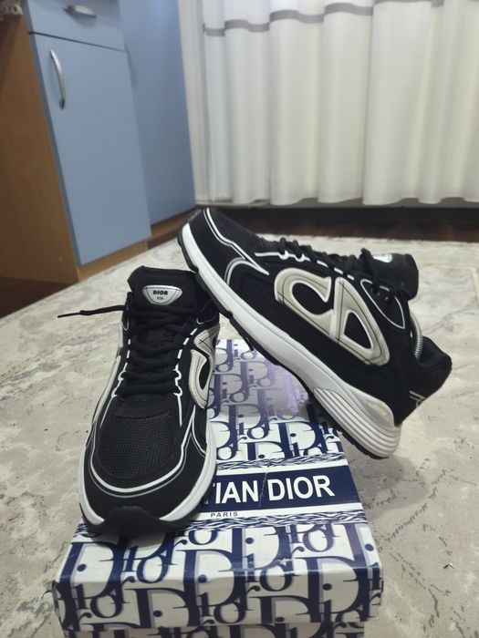 Vand adidași  Dior B30