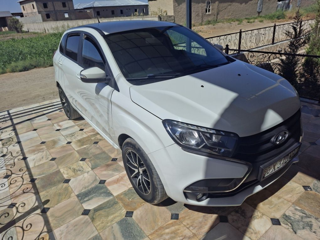 Lada x ray radnoy