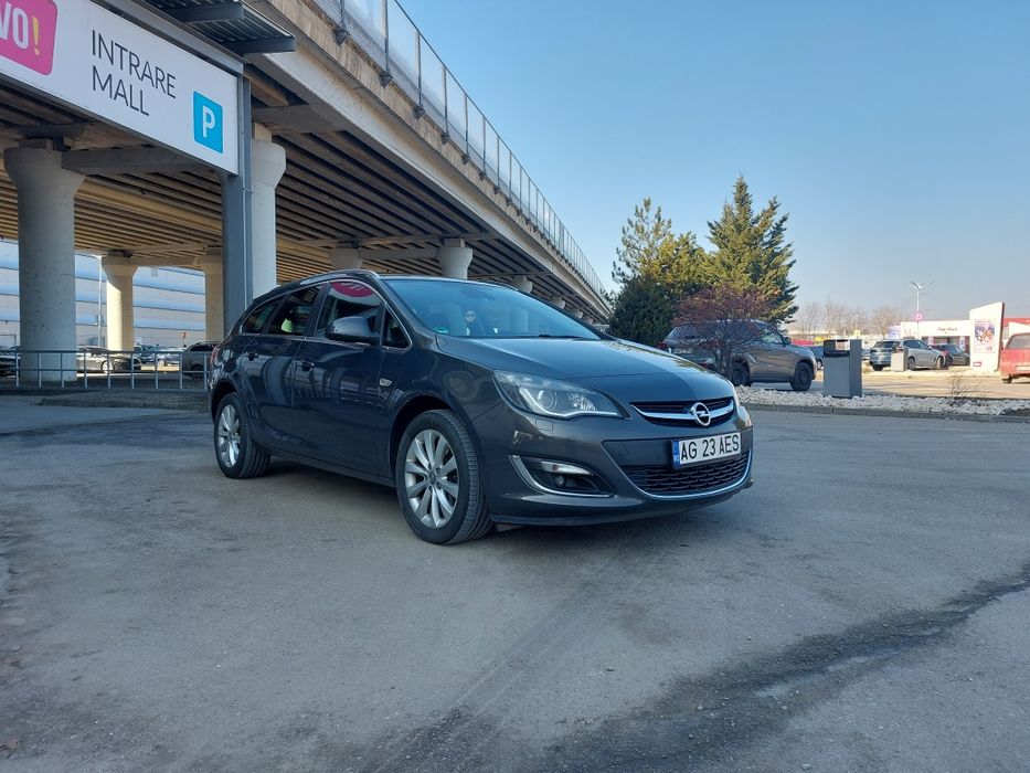 Vând Opel Astra Sports J, fabricație 2016, preț 5700 Euro