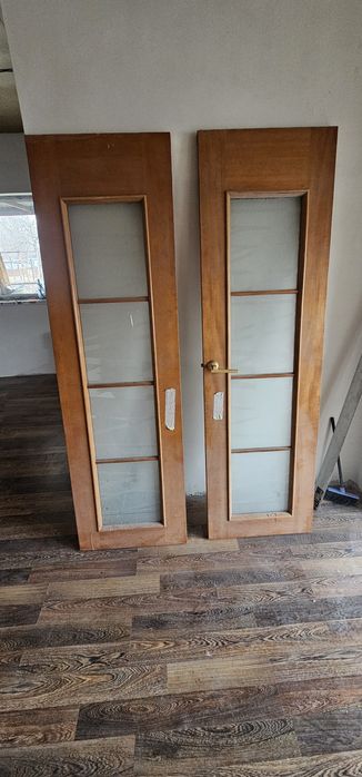 Продам двери межкомнатные