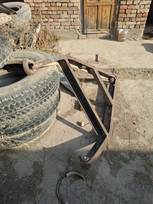 Продается Жёсткий буксир Зил  100$