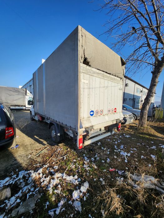 Fiat ducato 8 paleti cu lift
