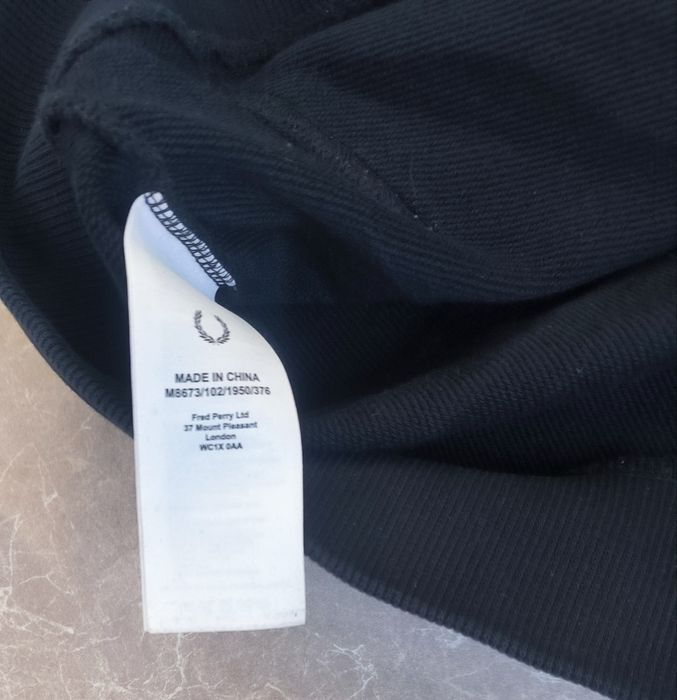 Fred Perry размер L Hoodie суичър