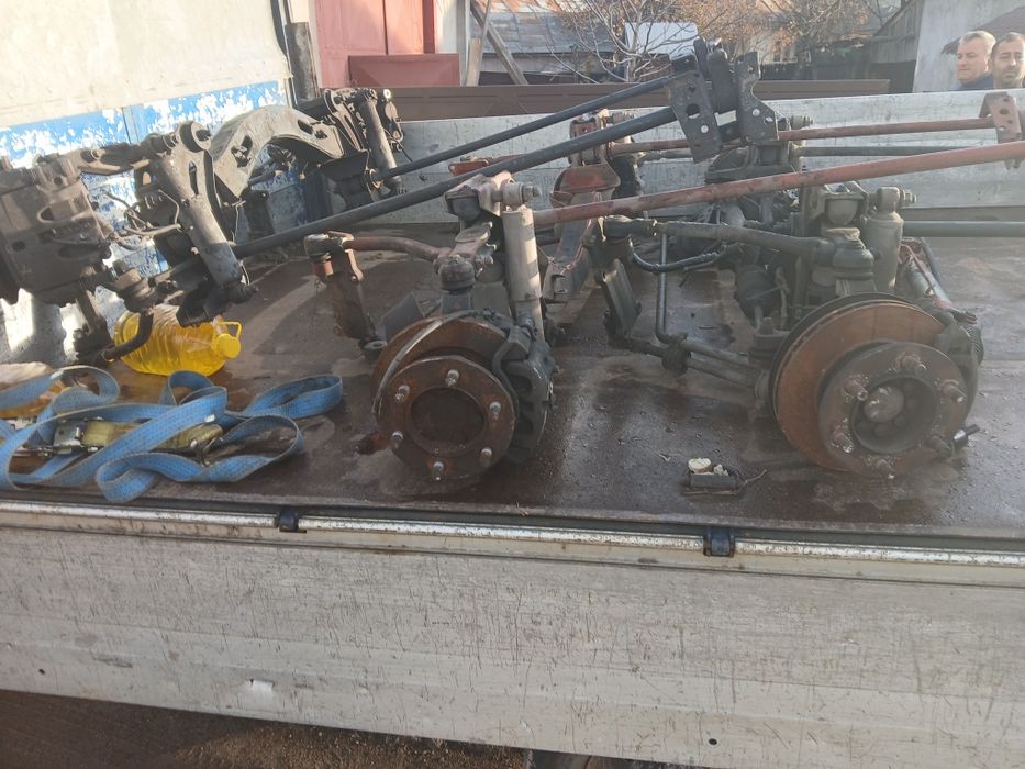 Vând punte fața iveco daily