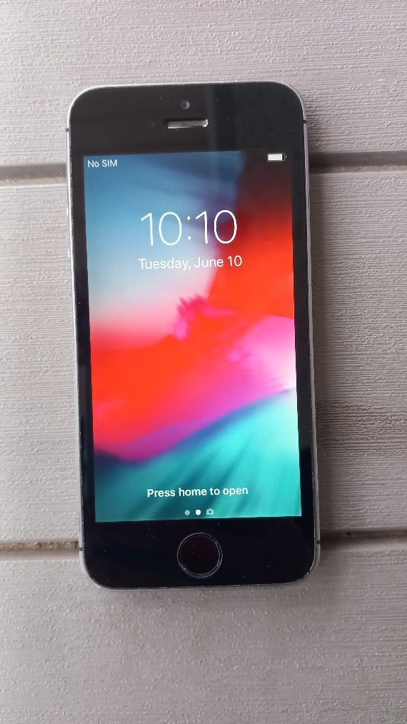 iPhone 5s 16GB Space Grey