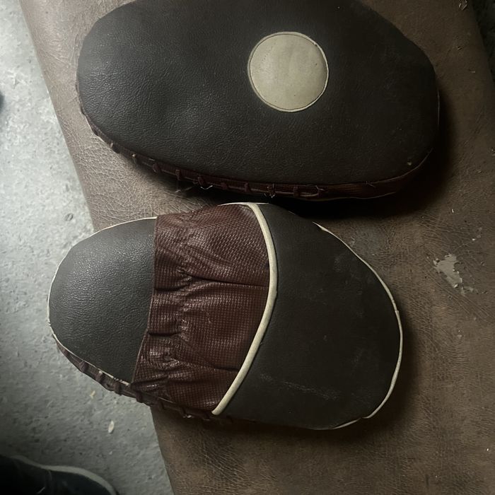 Лапы советские кожаныйе