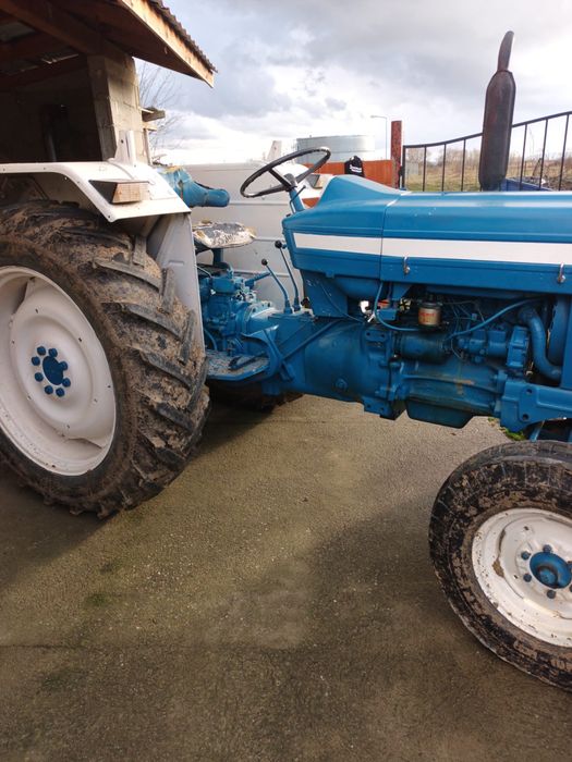 Vand tractor ford 4000