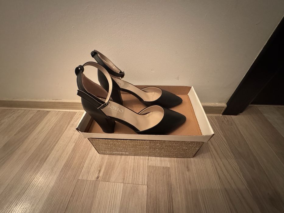 Pantofi cu toc calitativi