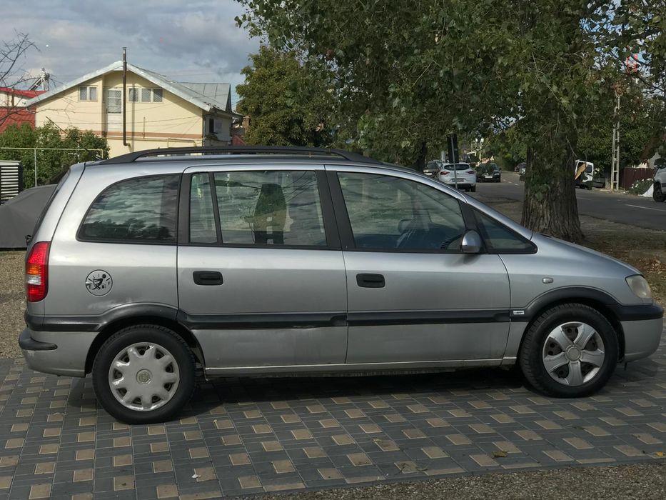 Opel Zafira  7 locuri