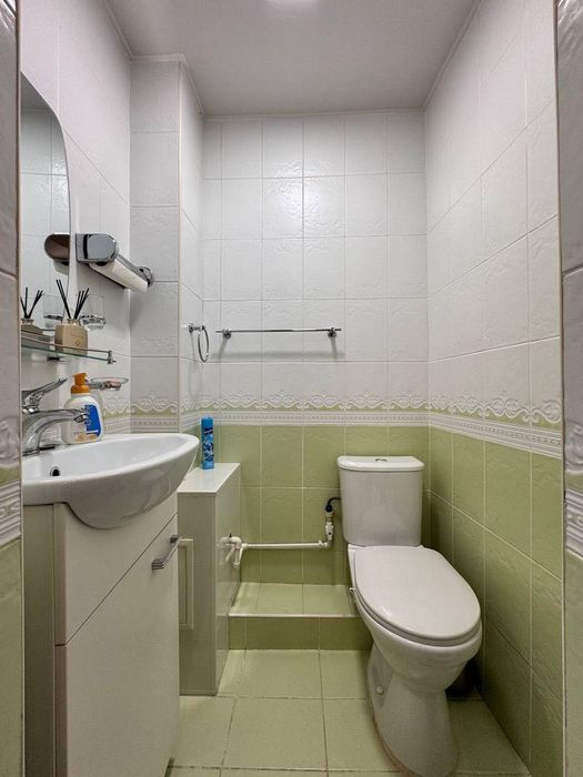 Продается 5 комнатная квартира ремонт Дуплекс ул.Бобура/Нукусская