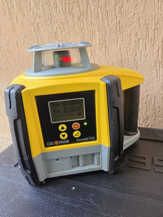 Geomax Zone 60 HG nivela laser rotativa cu panta pe 2 axe hilti