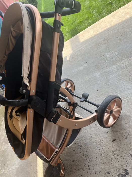 Carucior        3 in 1