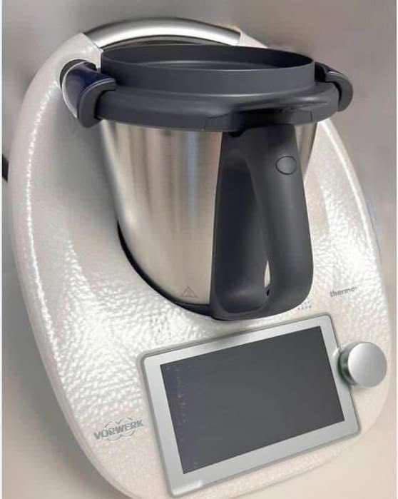 Vând Thermomix, nou sigilat.