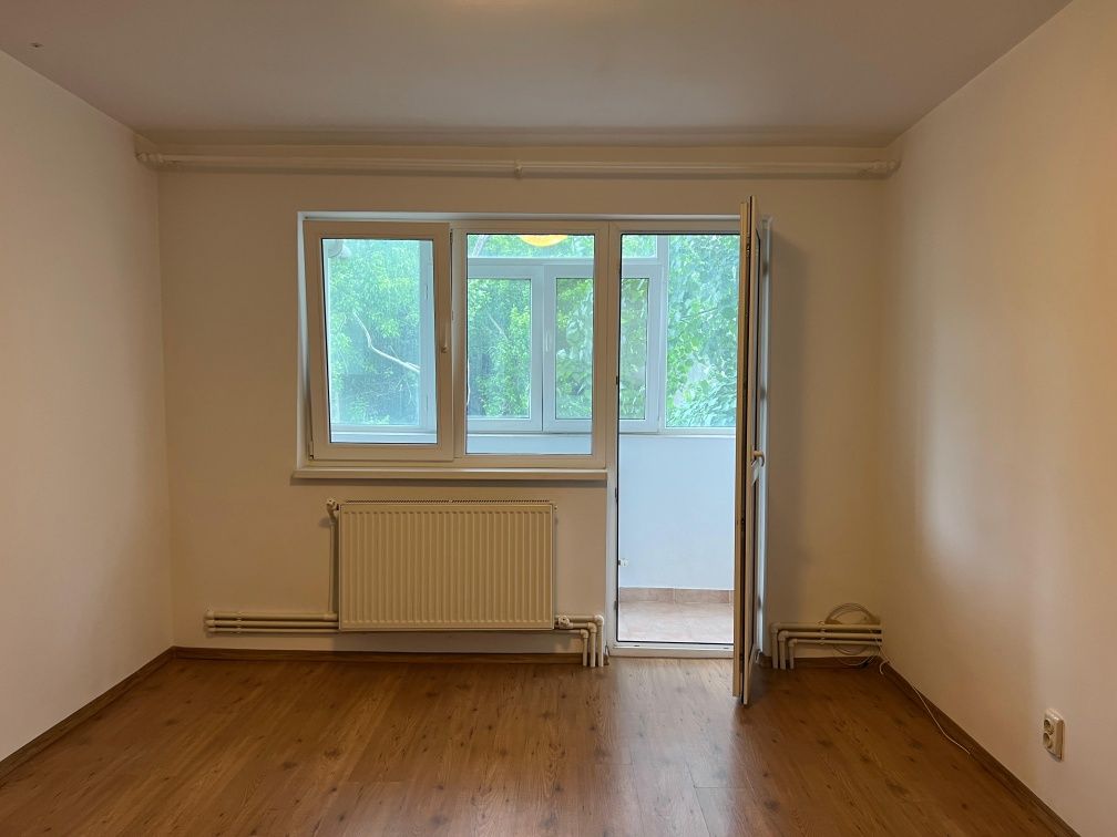 Apartament cu 2 camere nemobilat
