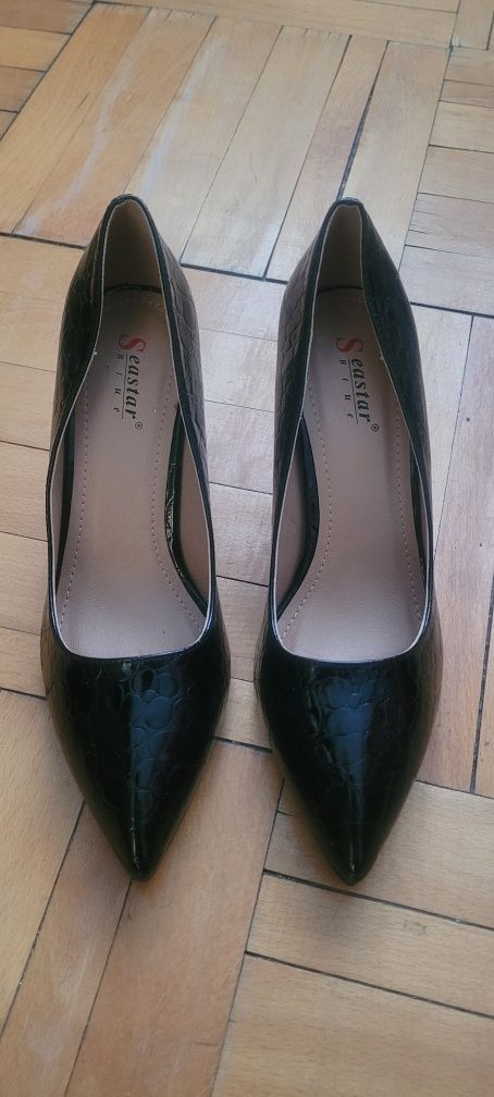Pantofi dama noi nr 40