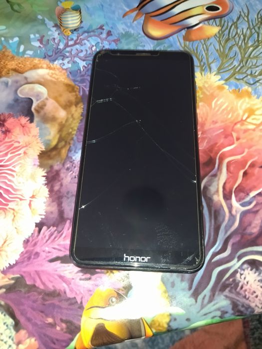 Телефони, здрави и запазени