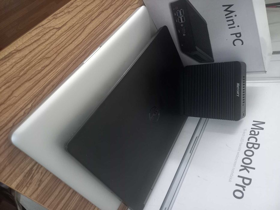 Компьютеры одним лотом.  Два ноутбука и мини. MacBook. DELL. Mercury