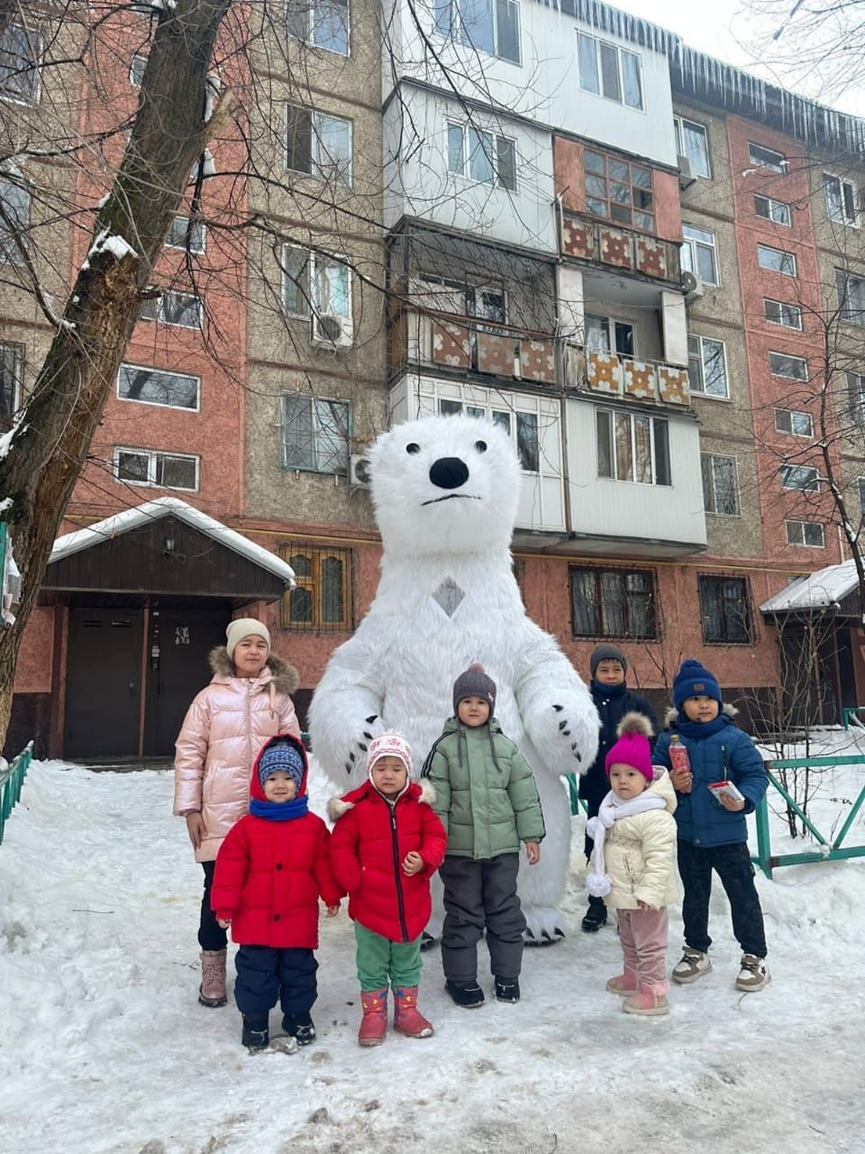 Мишка Умка белый аниматор поздравления