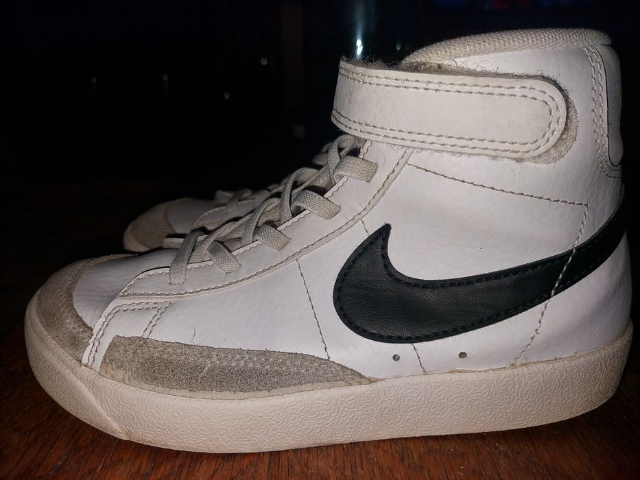 Adidasi Nike copii