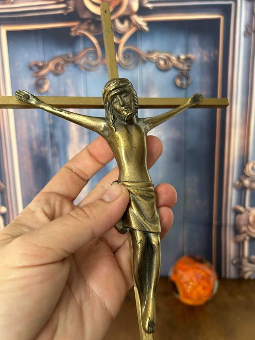 DN772 Superb crucifix de alama 430g 46x18cm