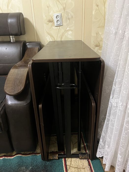 Стол раскладной, длина 3 м, ширина 90 см, состояние буу