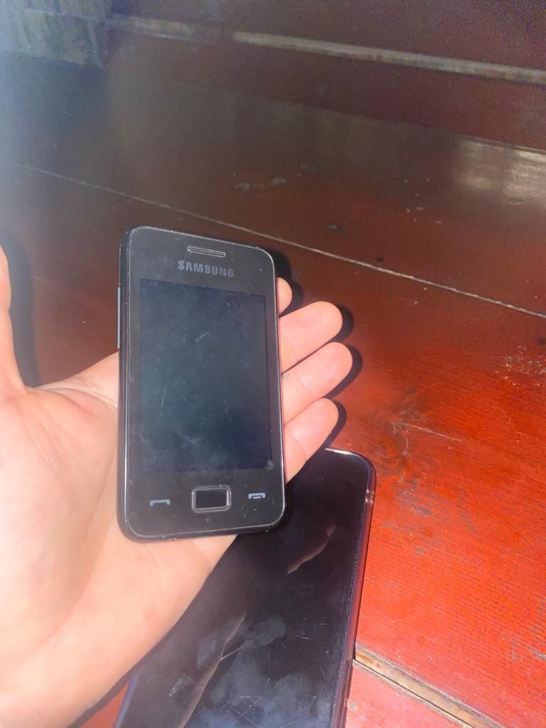 Alcatel și Samsung