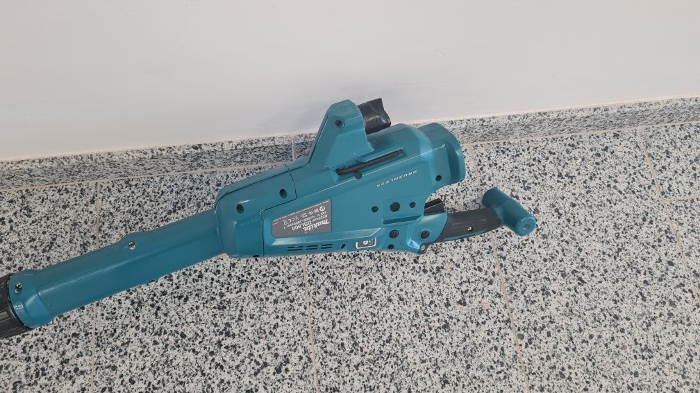 Makita жираф орбитален dsl800